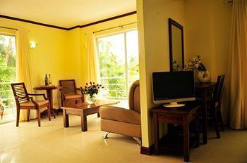 Hotel Beachcomber Balabag (Boracay)