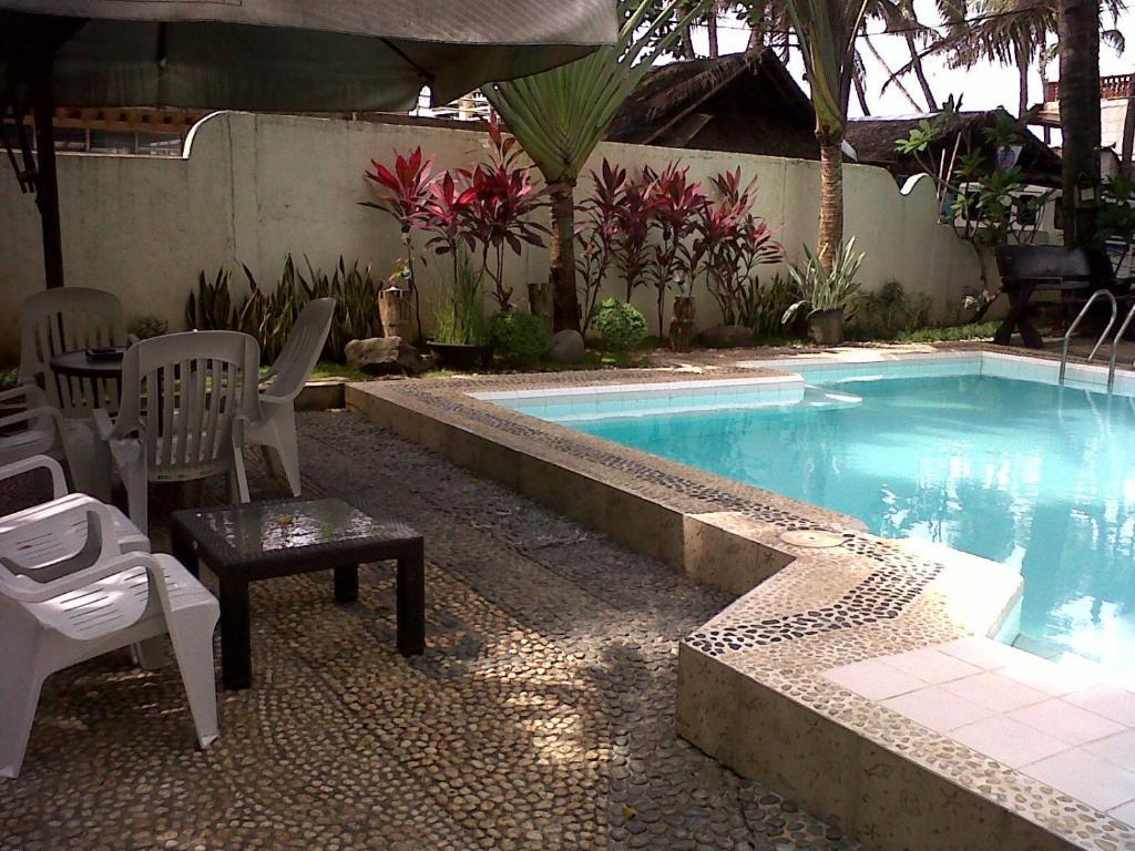 Hotel Beachcomber 2*