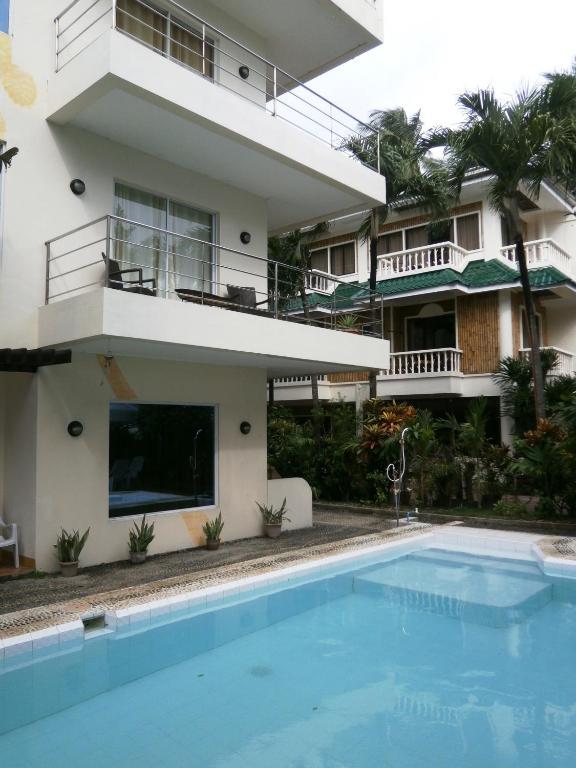 Beachcomber Hotel