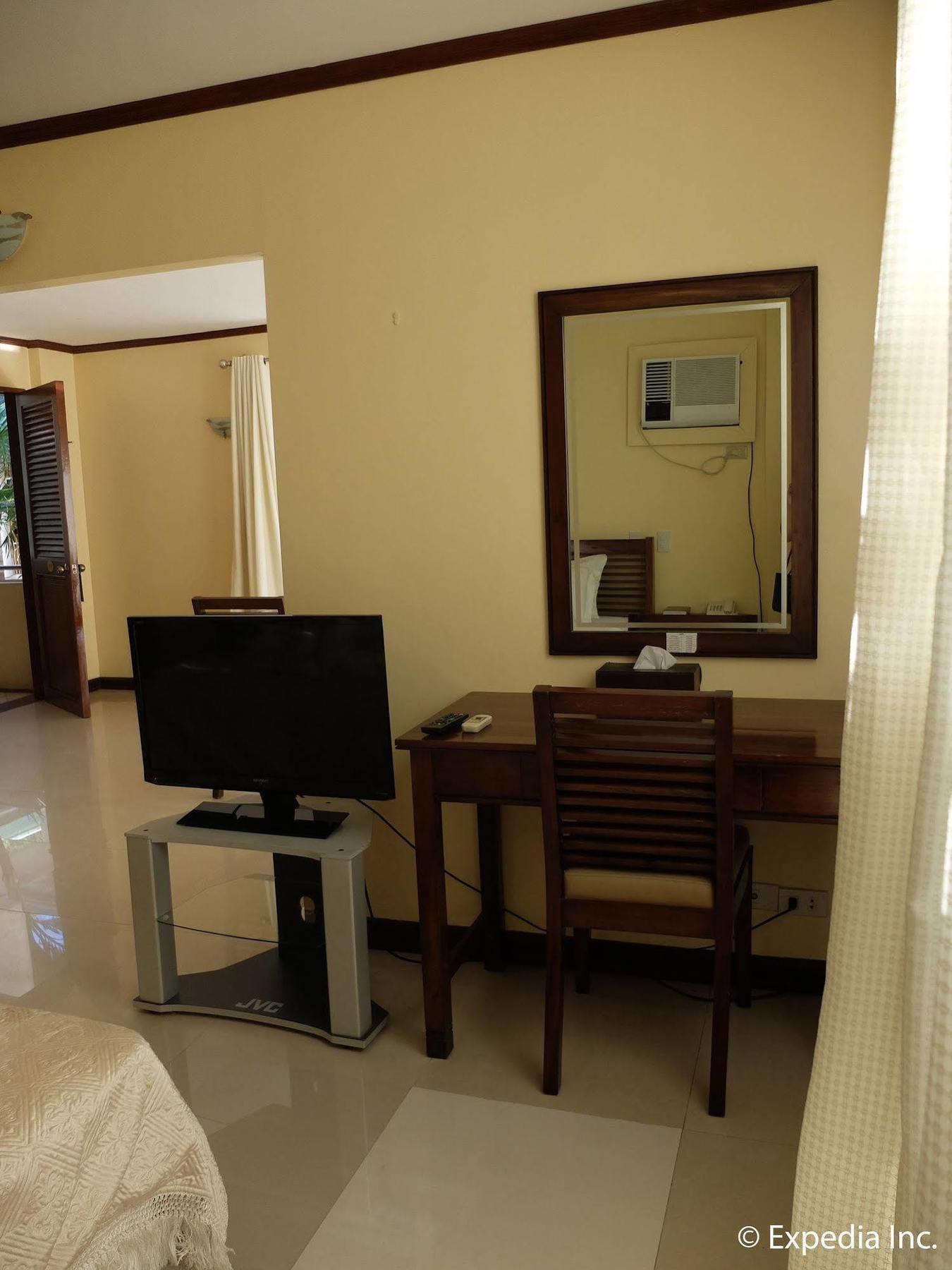 Beachcomber Hotel Balabag (Boracay)