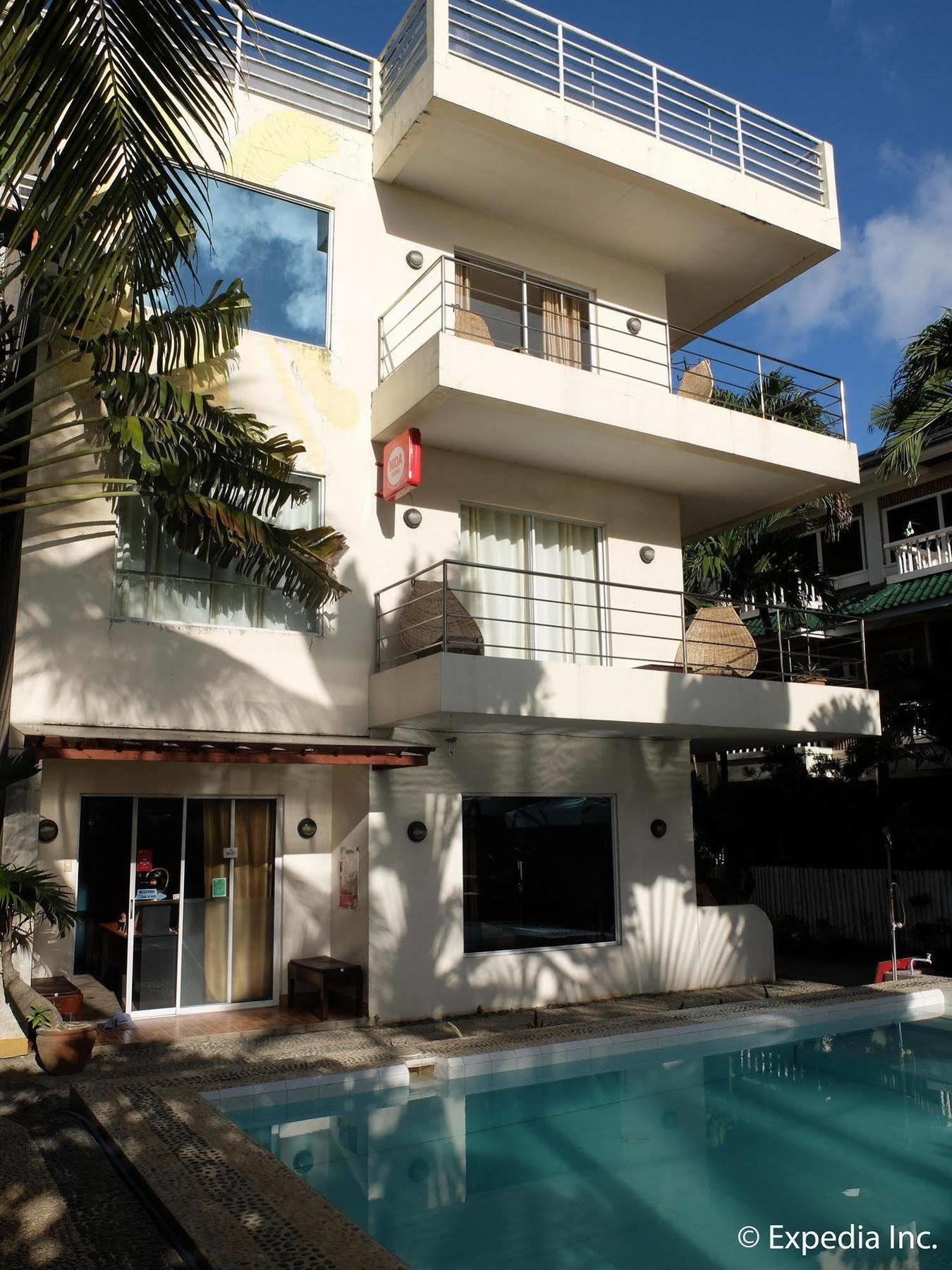 Hotel Beachcomber 2*